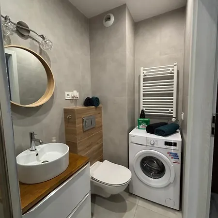 Urocza I Nowoczesna Kawalerka - W Pobliżu Centrum Apartamento Łódź