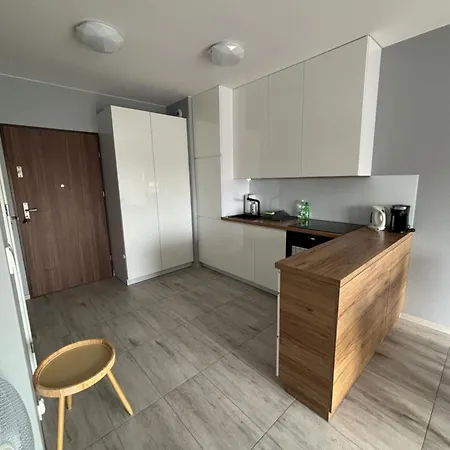 Urocza I Nowoczesna Kawalerka - W Pobliżu Centrum