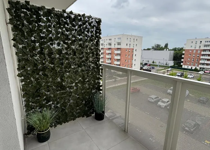 Urocza I Nowoczesna Kawalerka - W Poblizu Centrum Apartment *